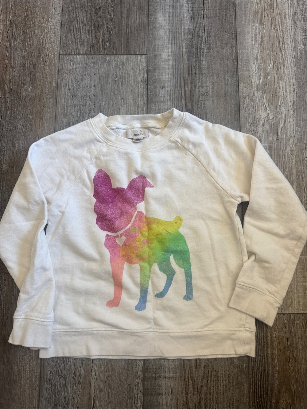 Peek White Sweatshirt with Pink-to-Green Rainbow Dog